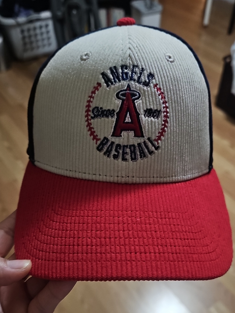 Los Angeles Baseball Corduroy Cap in Red and Cream